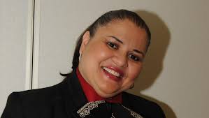 Olivia Calderón con "La Voz de Diamante"