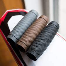 Biltwell Recoil Motorcycle Grips Grips Bicycle Design Motorcycle Handlebar