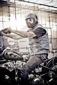 Pin By Chguss On Motorcycles Bikers Biker Photography Motorcycle Style Bobber Bikes