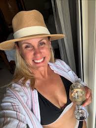 Glowing Up Sunless Tanning (@glowinguptans) · Johnson City, TN