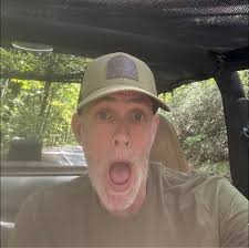 Which engine is better for a Jeep Wrangler, 6/4.0 or 4/2.5?