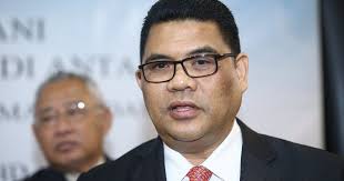 Dalam satu kenyataan, pegawai khas kepada tun abdullah, dato jefridin haji atan memaklumkan, tun abdullah berada dalam keadaan sihat walafiat dan kini berada di samping keluarga. Pegawai Khas Pak Lah Buat Laporan Polis