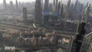 Porté par la voix de la comédienne cécile de france, ce récit révèle le monde parallèle de ces petits animaux qui vivent côte à côte avec les hommes. Zone Interdite En Replay Revoir Toutes Les Emissions De Zone Interdite En Replay