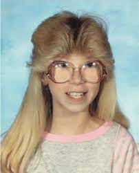 Les beaufs mâles sont les mieux capilairement parlant les mieux lotis. 12 Meilleures Idees Sur Beauf Cheveux Moches Coiffure Annee 80 Coupe De Cheveux