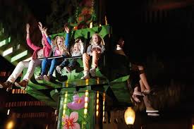Supervisor operations @ mcdonald's nederland. Preston Palace Samen Genieten Van De Indoor Kermis En Dineren