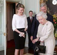 Après avoir fait battre le coeur du leicester champion d'angleterre la. Philippe De Belgique Et Mathilde Rencontre Eclair Avec La Reine Elizabeth Ii Purepeople