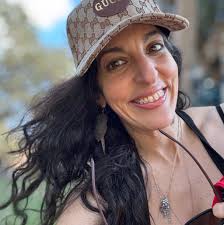 A world of #wooden games is waiting for you in all our stores! Let your  little ones' creativity run wild 😃🎉