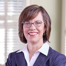 Dare to Serve: How to Drive Superior Results by Serving Others: Bachelder,  Cheryl: 9781523097838: Amazon.com: Books