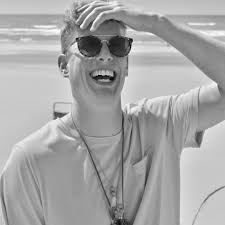 Bernard Bosch's Instagram, Twitter & Facebook