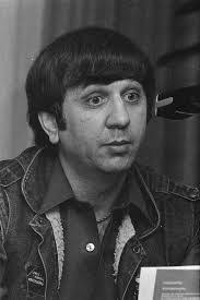 Bob Rende's Instagram, Twitter & Facebook