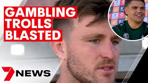 Shaun Rust's Instagram, Twitter & Facebook