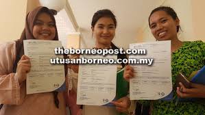 Karenanya, tak heran jika total pelajar di. Berjalan Kaki Dua Jam Ke Sekolah Pembakar Semangat Lanjut Pengajian Ke Universiti Utusan Borneo Online