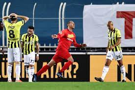 Yeni malatyaspor'u çalıştıran hikmet karaman'ın süper lig kariyerinde en fazla yenilgi aldığı üç takımdan biri fenerbahçe (19; Fenerbahce 0 3 Yeni Malatyaspor Mac Sonucu Ntvspor Net