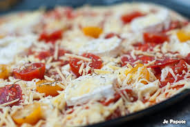 Notre Recette De Pizza Chorizo Chevre Maison Je Papote Pizza Chorizo Recettes De Cuisine Recette Pizza