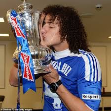 David luiz first became a chelsea player in january 2011 his first full campaign, the 2011/12 season, is one that will live long in the memory of all chelsea supporters, and david luiz more than. Special Report Decisive Phone Call Made David Luiz Ditch Chelsea As He Eyes Fa Cup Success Daily Mail Online