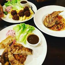Waroeng ss terkenal dengan sajian rumahan dengan pilihan lauk, sayur dan sambal yang lengkap. 8 Tempat Makan Di Kuantan Yang Anda Boleh Nikmati Keenakan Hidangannya