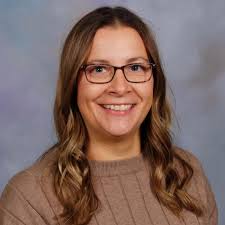 Tara Carmichael's Instagram, Twitter & Facebook