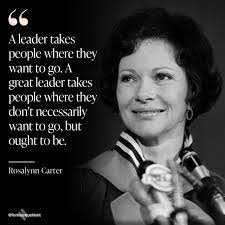 Mayra Wallace's Instagram, Twitter & Facebook