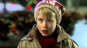 Mos craciun, alias kris kringle, este personificat de actorul de origine britanica edmund gwenn. Cele Mai Apreciate 25 De Filme De Craciun Filme De Craciun 2015 Youtube