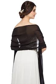 Im ballkleid art von hochzeitskleid, bleibt das zentrum des fokus die obere hälfte des körpers. Brautkleider In Farbe Test Vergleich 2021 7 Beste Pashminas