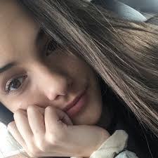 Ella Cagle's Instagram, Twitter & Facebook