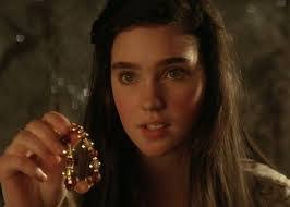 Sarah Ring's Instagram, Twitter & Facebook