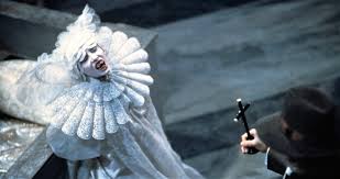 Dracula bram stoker streaming altadefinizione : Fracchia Contro Dracula Altadefinizione01