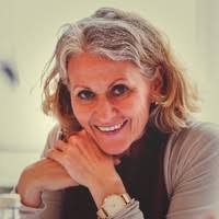 8 "Elke Weiss" profiles