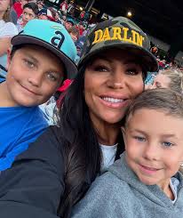 Jennifer Lloyd (@jmalonehair) • Instagram photos and videos