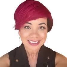 Shelley Christman's Instagram, Twitter & Facebook