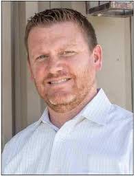 Lee Mixon's Instagram, Twitter & Facebook