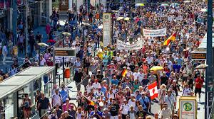Chiar daca fermierii ameninta cu proteste, nimic nu mai poate fi schimbat: Proteste In Berlin Lambrecht Gegen Verbot Von Corona Demos Br24