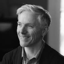 Ian Mansfield's Instagram, Twitter & Facebook