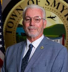 Smyrna town manager under fire in two separate complaints