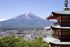 35.358 n / 138.731 w), dit het 'n omtrek van 78 myl en 'n deursnee van 30 myl. Mount Fuji Bezienswaardigheden Japan