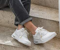 Nike junior air force 1 white black sneaker. Nike Air Max Thea Frauen White Gold Trainer Billig Nike Air Max