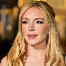 Why Does Lindsay Lohan Look So Good? We Asked Plastic Surgeons