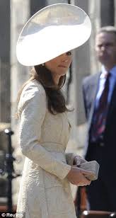 Kate Middleton Turns Up To Zara Phillips Royal Wedding In Coat She Wore In 2006 Daily Mail Online