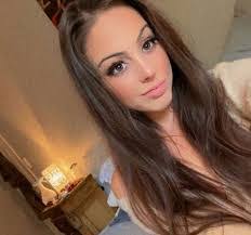 Joy Rutherford's Instagram, Twitter & Facebook