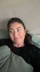 Just me?? I get SO cold when i'm pregnant! #pregnancysymtoms #pregnantlife  #pregnant🤰 #pregnantmama #13weekspregnant #1sttrimester