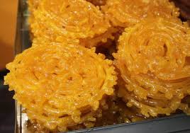 Tunisian Zlabia Mmmm Heart Attack Waiting To Happen Food Algerian Cuisine Algerian Recipes