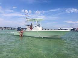 The Best Family And Fishing Boats Out There Sea Hunt Boats Www Seahuntboats Com Boats Boating Familyfun Famil Center Console Fishing Boats Bay Boats Boat