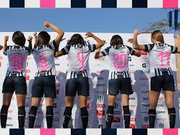 Feminine plural of adjective rayado. Rayadas Estrena Camiseta Y Los Fans Estallan Estadio Deportes