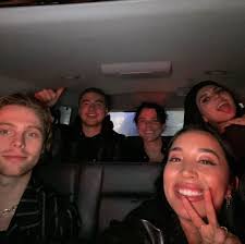 #sierra deaton #crystal leigh #kaykay #kaykay blaisdell #luke hemmings #calum hood #ashton irwin #michael clifford #5sos #mystal #lierra #kayshton. Lierra Defense Squad