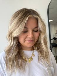 Are there local piercers or tattoo artists in Easley, SC open to trading  services?