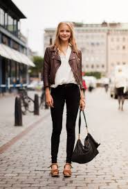 Only With My Hair In A Ponytail And Some Dark Lips Fashion Street Style Style