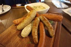 See more of j&h 德國香腸堡 on facebook. ç²¾é¸å¾·åœ‹é¦™è…¸æ‹¼ç›¤ Picture Of Schnee German Restaurant Hong Kong Tripadvisor