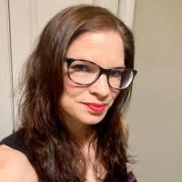 Jennifer Correll's Instagram, Twitter & Facebook