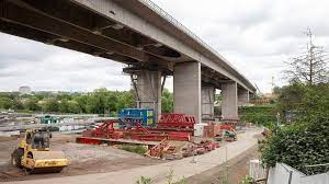 Nun soll die seitdem gesperrte brücke gesprengt werden. Xzj2inrdl6rx8m