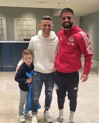 Nice trip to Coachella Valley with family! Thank you very much to  #lorenzoinsigne and @fbernardeschi for spending some time with us. Good  luck for the new season 🇨🇦🔴⚪️ #football #calcio #napoli #sscnapoli #